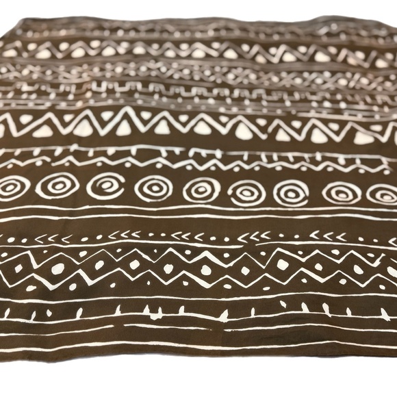 100% Silk Scarf with Tribal Design - Hand-Rolled Edges - Picture 5 of 9